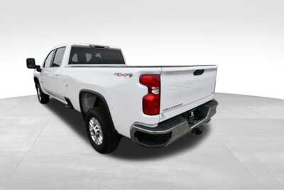 2024 Chevrolet 2500 Crew Cab, $46777. Photo 5