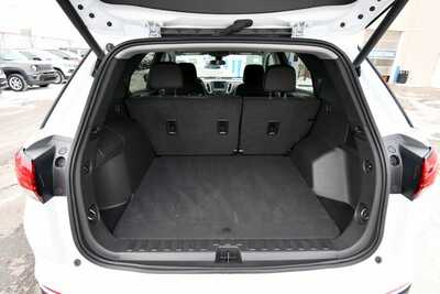 2024 Chevrolet Equinox, $26645. Photo 7