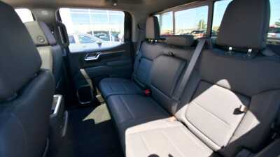 2026 Chevrolet 1500 Crew Cab, $55426. Photo 11