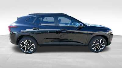 2026 Chevrolet Trax, $26586. Photo 7