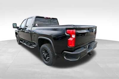 2023 Chevrolet 2500 Crew Cab, $56812. Photo 5