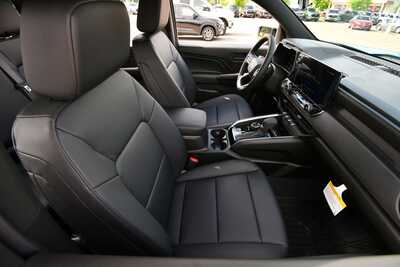 2026 Chevrolet Colorado Crew Cab, $55145. Photo 11