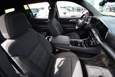 2026 Chevrolet Traverse, $42563. Photo 11