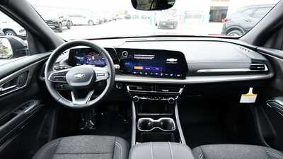 2026 Chevrolet Traverse, $47239. Photo 10