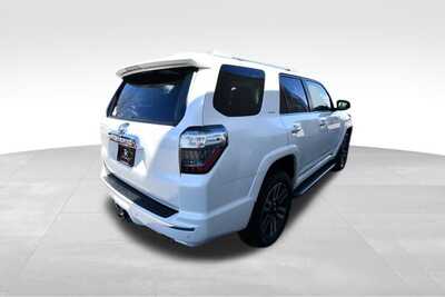 2020 Toyota 4Runner, $31347. Photo 7