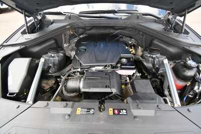 2025 Genesis GV80, $40347. Photo 11