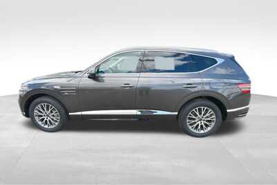 2025 Genesis GV80, $40347. Photo 4