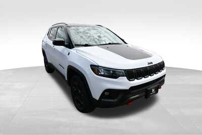 2023 Jeep Compass, $21528. Photo 10