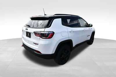 2023 Jeep Compass, $21528. Photo 8