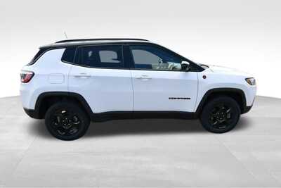 2023 Jeep Compass, $21528. Photo 9