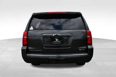 2018 Chevrolet Suburban, $29875. Photo 6