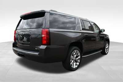 2018 Chevrolet Suburban, $29875. Photo 8