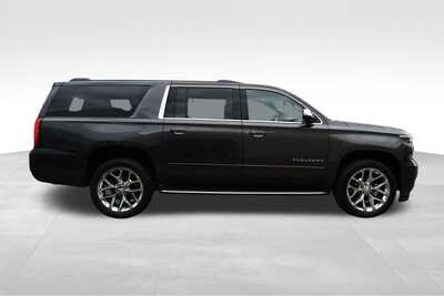 2018 Chevrolet Suburban, $29875. Photo 9