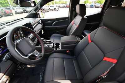 2026 Chevrolet Colorado Crew Cab, $51796. Photo 11