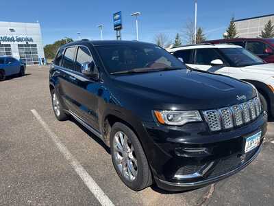 2020 Jeep Grand Cherokee, $22175. Photo 2