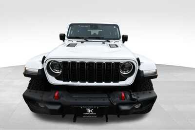 2025 Jeep Wrangler, $43347. Photo 11