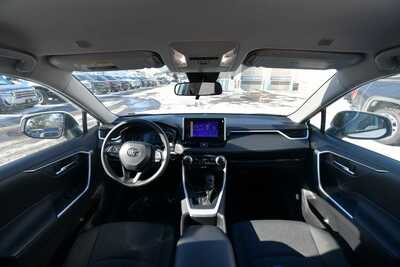 2025 Toyota RAV4, $32020. Photo 3