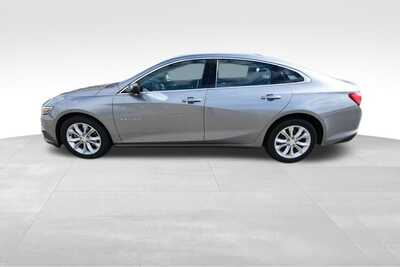2025 Chevrolet Malibu, $19347. Photo 4