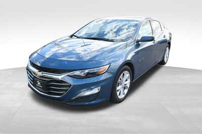 2025 Chevrolet Malibu, $19147. Photo 2