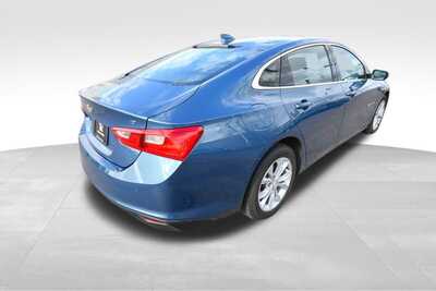 2025 Chevrolet Malibu, $19147. Photo 8