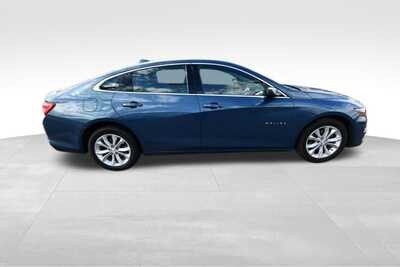 2025 Chevrolet Malibu, $19147. Photo 9