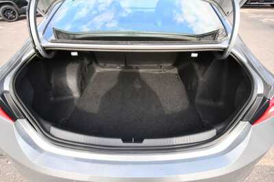 2025 Chevrolet Malibu, $19345. Photo 7