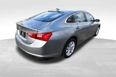 2025 Chevrolet Malibu, $19345. Photo 8