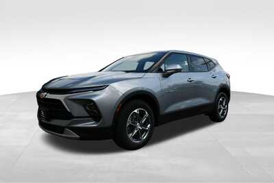 2025 Chevrolet Blazer, $28347. Photo 2