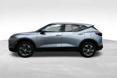 2025 Chevrolet Blazer, $28347. Photo 4