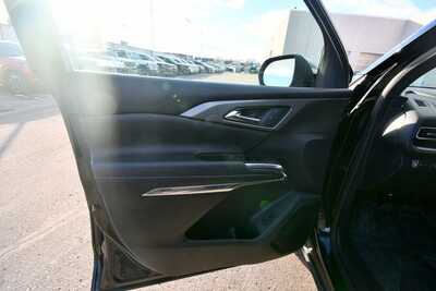 2025 Chevrolet Traverse, $35809. Photo 11
