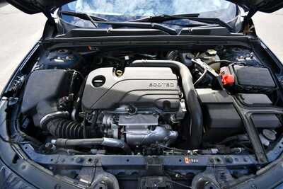 2022 Chevrolet Malibu, $17847. Photo 10