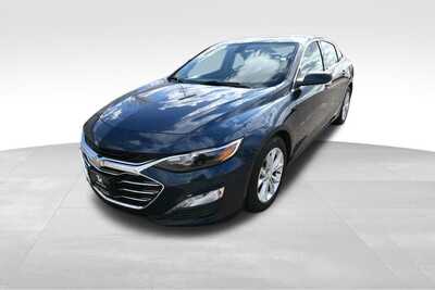2022 Chevrolet Malibu, $17847. Photo 2
