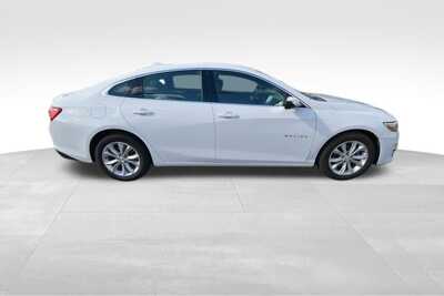 2023 Chevrolet Malibu, $17847. Photo 8