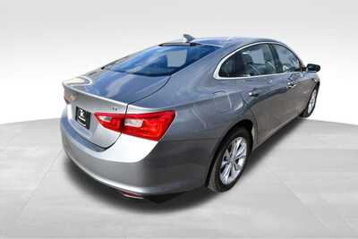 2023 Chevrolet Malibu, $17847. Photo 8
