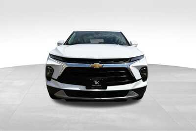 2025 Chevrolet Blazer, $29904. Photo 11