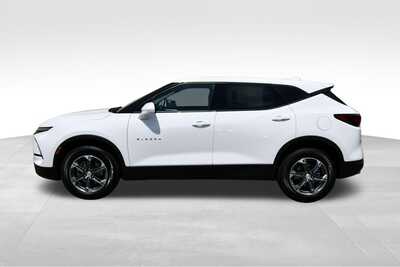 2025 Chevrolet Blazer, $29904. Photo 4