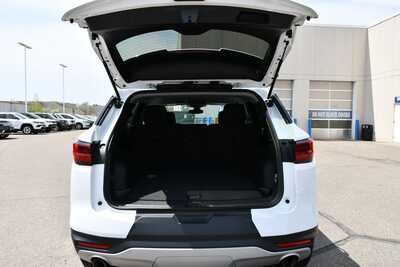 2025 Chevrolet Blazer, $29904. Photo 7