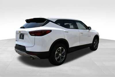2025 Chevrolet Blazer, $29904. Photo 8