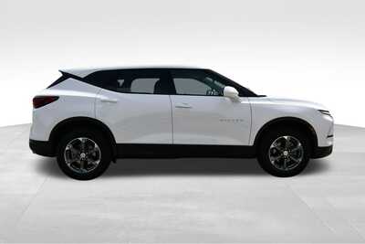 2025 Chevrolet Blazer, $29904. Photo 9