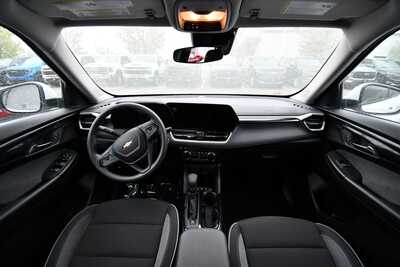2025 Chevrolet TrailBlazer, $25014. Photo 3