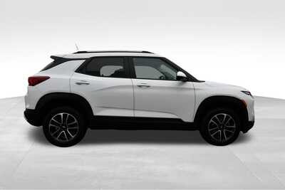 2025 Chevrolet TrailBlazer, $25014. Photo 9