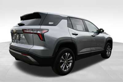 2025 Chevrolet Equinox, $27000. Photo 8