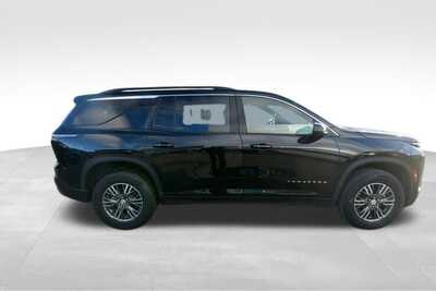 2025 Chevrolet Traverse, $36347. Photo 8