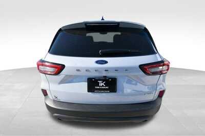2025 Ford Escape, $23175. Photo 6