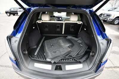 2025 Cadillac XT5, $48287. Photo 7