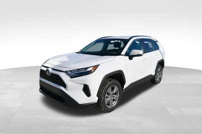 2025 Toyota RAV4, $32020. Photo 2