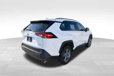 2025 Toyota RAV4, $32020. Photo 7