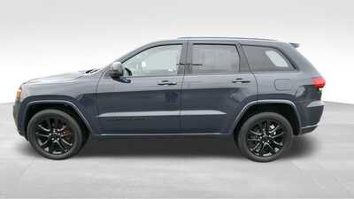 2018 Jeep Grand Cherokee, $20077. Photo 4