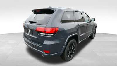 2018 Jeep Grand Cherokee, $20077. Photo 8