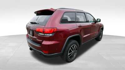 2018 Jeep Grand Cherokee, $24347. Photo 7